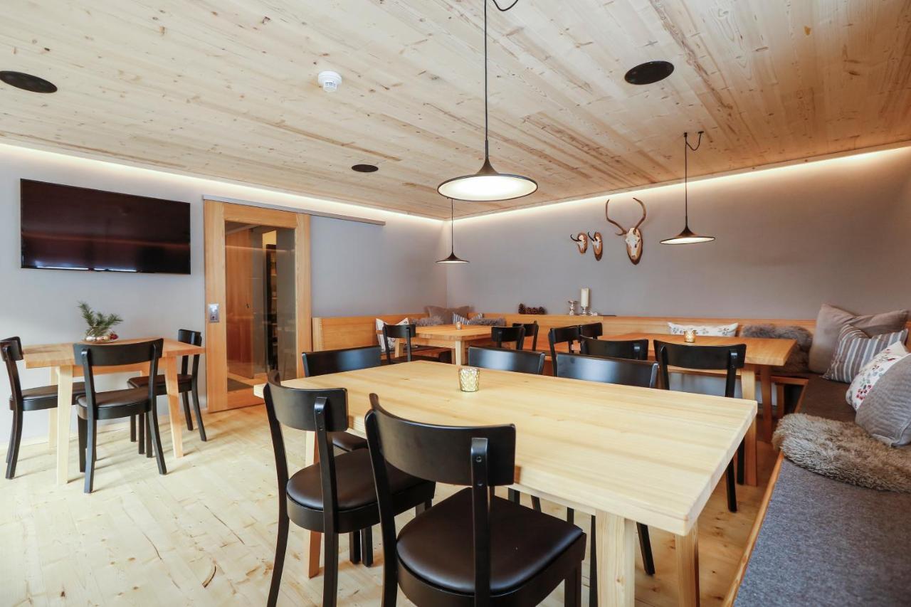 Fruehstueckspension Sonnblick Stuben am Arlberg Ngoại thất bức ảnh